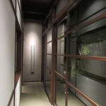 山荘無量塔 - 夜の暁