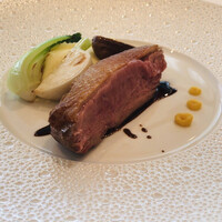 Le Studio - 【Jacaranda Course】（2800円税込）◇メイン【ハンガリー産鴨胸肉のロティ　オレンジのクーリ】