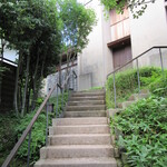 山荘無量塔 - 離れ「暁」への階段