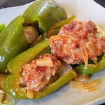 ランチ・カフェ 舎和 - 肉料理のランチ950円 今日はピーマンの肉詰め