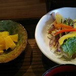 地鶏炭火焼 とりの籠 - 