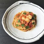 37 PASTA - モッツァレラと完熟トマトのスパゲッティ