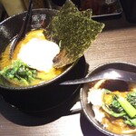 yokohamaiekeikumpuuya - 家系ラーメン+カレー丼