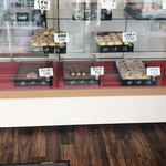 田中屋菓子店 - 店内