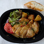 キュル・ド・サック - 若鶏もも肉のソテー　カレークリームソース750円