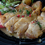 キュル・ド・サック - 若鶏もも肉のソテー　カレークリームソース