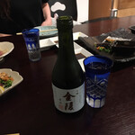 良酒屋 握 - 次々と日本酒を呑み終了