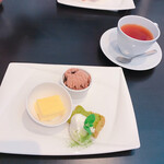 ワイズ カフェ - 