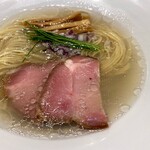 宍道湖しじみ中華蕎麦 琥珀 - チャーシュー