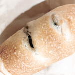 AOSAN - 黒豆パン 150円