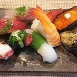 Genkai Zushi - 竹にぎり 1000円