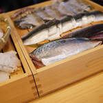 三笠鮨 - 薩州出水（さつまいづみ）の"竹筴魚（あぢ）"