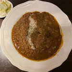 SANCTUARY TAVERN - キーマカレーとチキンカレーのハーフ&ハーフ