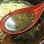 担々麺 やまべ堂 - コクのある香ばしい汁