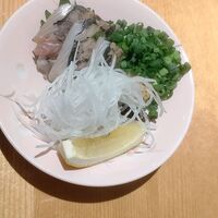 丸新 - アジのお刺身付き
