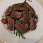 ラ・ベットラ・ダ・オチアイ - 鴨のタリアータ