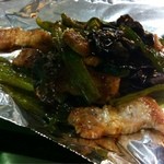 Yakunja - 豚バラピーマン
                        キクラゲの食感が美味しい(^_-)
