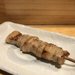 Yakitori To Nachuraru Wain Torihiyo - 豚バラ