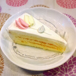 ケーキハウス エリアント - バターケーキ 220円