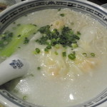 香港麺 新記 - 雲呑麺