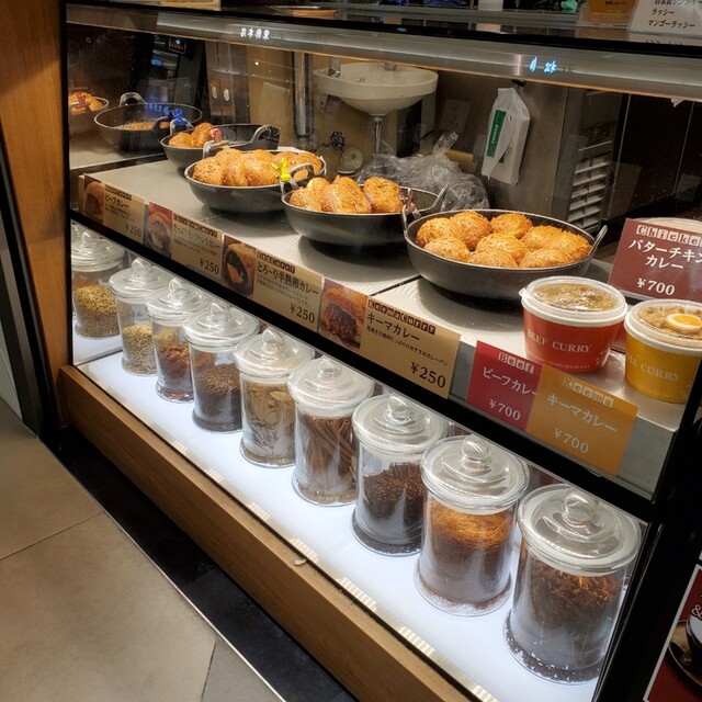 咖喱 カレーパン 天馬 サカエチカ店 カリーアンドカレーパンテンマ 栄 名古屋 カレーライス 食べログ 咖喱 カレーパン 天馬 サカエチカ店 カリーアンドカレーパンテンマ 栄 名古屋 カレーライス 食べログ