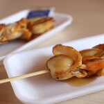 Michi No Eki Aputa - ホタテの串焼き　塩味　醤油味