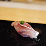 三笠鮨 - 薩州出水（さつまいづみ）の"竹筴魚（まあぢ）"