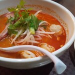 タイ料理セーンタイ - トムヤムクンラーメン