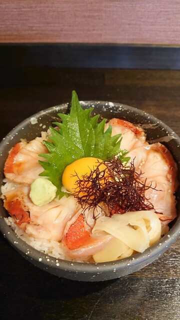 金目鯛の炙り漬け丼 By Kenさん やまや 沼津 寿司 食べログ