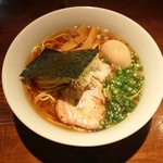 喜元門 - あご出汁ラーメン、炭焼きチャーシュー、煮卵