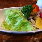 Kafe Jikyuu Jisoku - 色鮮やかなサラダでした。