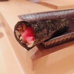 鮨 とかみ - 鮪の手巻き鮨