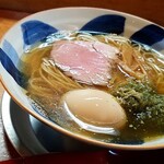 鶏 牛骨 鯛と貝類の旨味が 凝縮された清湯スープ By Debu Ingodebunables De Tapun さんくるげ 神俣 ラーメン 食べログ