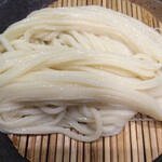 本格手打うどん 大河 - つけめん（大盛）（麺アップ）
