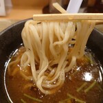 なにわ 麺次郎 - つけ汁と麺の絡み具合