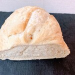 カッセルカフェ  - サワー種のライ麦パン