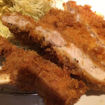 骨付きコートレットカツレツ（カツ断面）