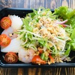 해물과 봄비의 태국풍 샐러드(야무은센)