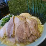 じゃん家 - 醤油らーめんスペシャル（880円）