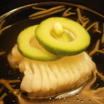 割烹 喜作 - 24年5月　お椀　九州天草ボタン鱧、じゅんさい