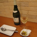 合羽橋ばる  - スペインワイン「ブランコ」ボトル（3200円）