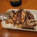 「いろいろきのこと温泉卵トリュフバルサミコ風味」（500円）