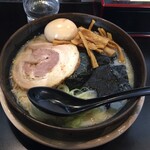 つるおか家 - ラーメン730円