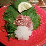 銀しゃりdining 火土木 - 鯛わた塩辛。鯛のわたを塩辛にするという発想が凄いです。めっちゃおいしい。日本酒の肴にぴったりです。創作系料理の良い成功例だと思います。