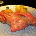 鉄板焼レストラン八景 - 葉山牛　炙り寿司