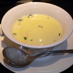 鉄板焼レストラン八景 - 空豆のポタージュスープ