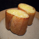 鉄板焼レストラン八景 - 浅野屋のバケットのガーリックパン