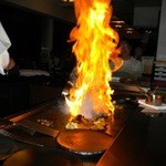 鉄板焼レストラン八景 - 調理中です