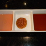 鉄板焼レストラン八景 - 一新したステーキソース（ざくろ酢・粒胡椒・横浜醤油）