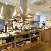 Installation Table ENSO L'asymetrie du calme - 